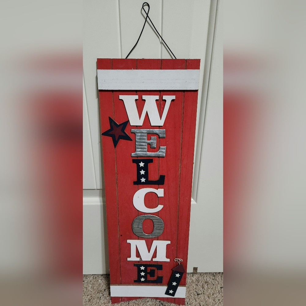 Welcome Sign for Door - Vertical Hanging